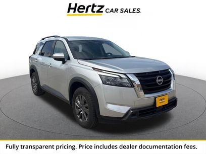 Used 2025 Nissan Pathfinder SV