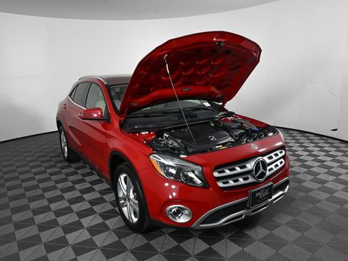 Used 2019 Mercedes-Benz GLA 250 4MATIC image 33
