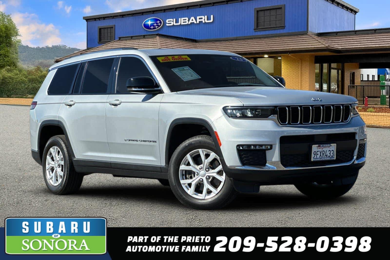 Used 2023 Jeep Grand Cherokee L Limited AWD/4WD image 1