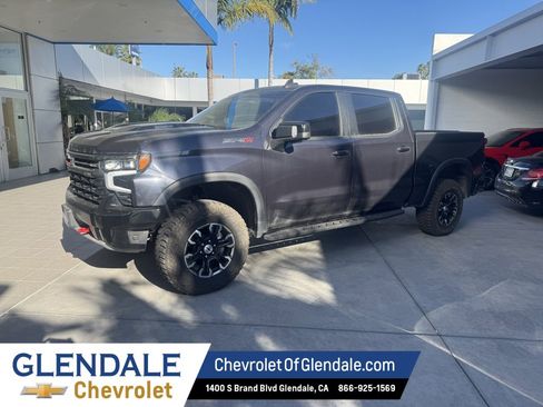 Used 2024 Chevrolet Silverado 1500 ZR2 image 2