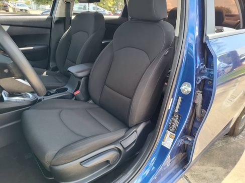 Used 2024 Kia Forte LXS FWD image 20