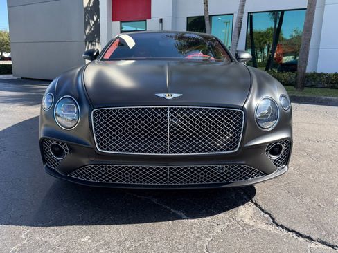 Used 2022 Bentley Continental GT image 8