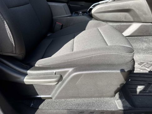 Used 2023 Chevrolet Colorado Trail Boss w/ Advanced Trailering Package image 11