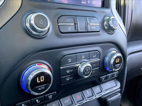 Used 2019 GMC Sierra 1500 AT4 w/ Off Road Performance Package image 34