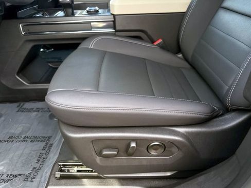 Used 2026 GMC Hummer EV SUV AWD/4WD image 18