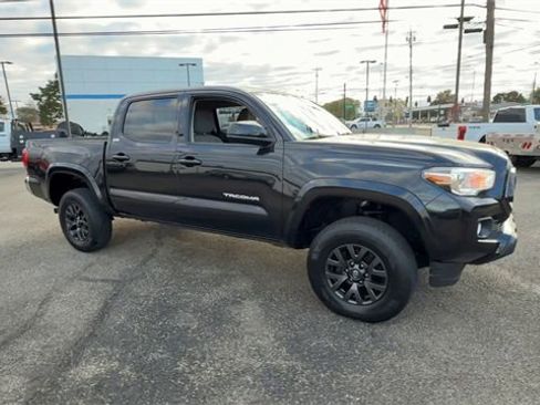 Used 2021 Toyota Tacoma SR5 image 2