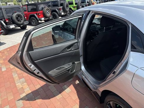 Used 2018 Honda Civic Sport image 27