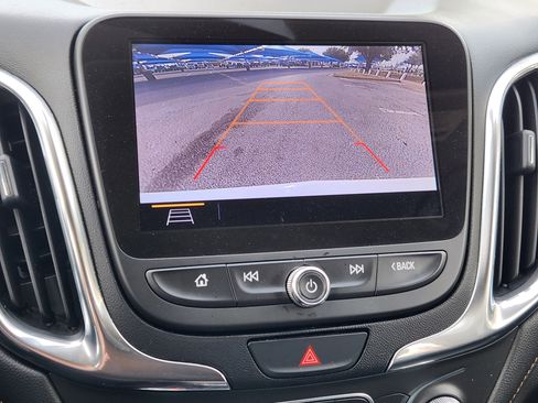 Used 2020 Chevrolet Equinox Premier image 18