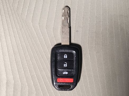 Used 2016 Honda Accord LX image 32