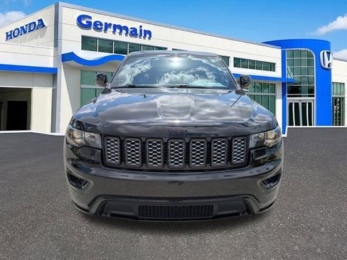 Used 2021 Jeep Grand Cherokee Laredo X image 9