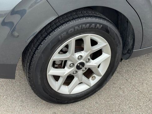 Used 2024 Kia Soul LX w/ Option Group 015 image 7