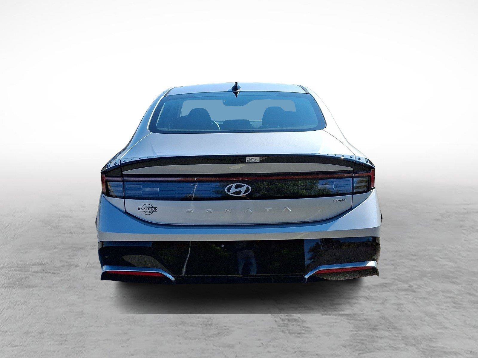 Used 2025 Hyundai Sonata SEL FWD image 5