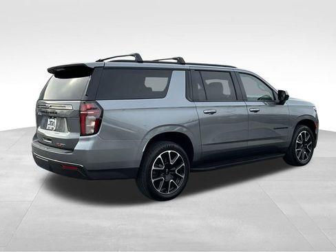 Used 2022 Chevrolet Suburban RST image 28