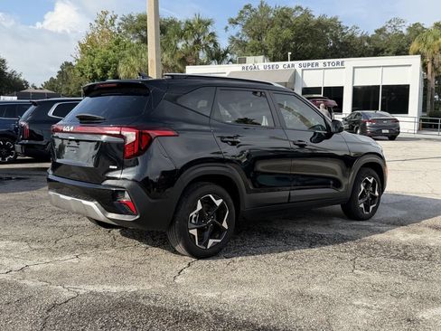 Used 2025 Kia Seltos S AWD/4WD image 5