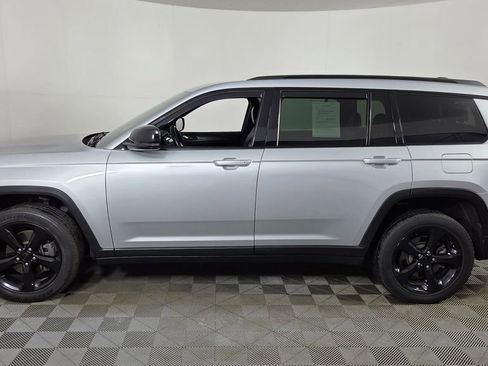 Used 2022 Jeep Grand Cherokee L Altitude image 5