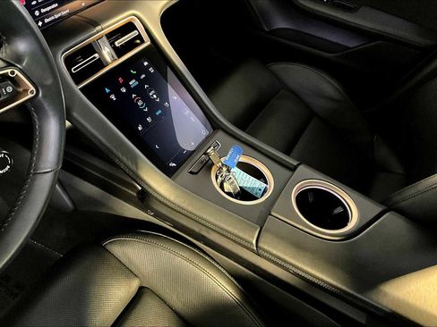 Used 2020 Porsche Taycan Turbo image 16