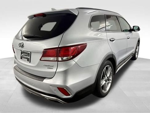 Used 2019 Hyundai Santa Fe XL image 9