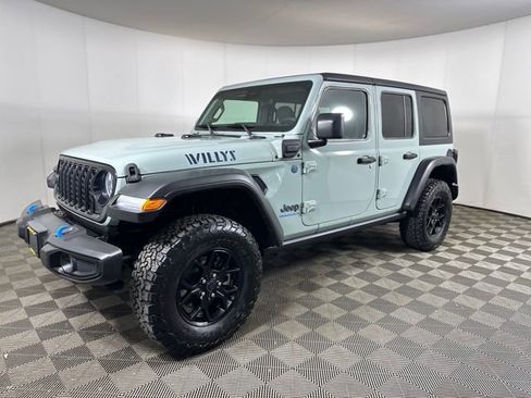 Used 2024 Jeep Wrangler Unlimited image 6