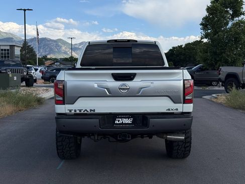 Used 2021 Nissan Titan Platinum Reserve w/ Moonroof Package AWD/4WD image 10