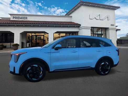 New 2026 Kia Sorento EX w/ EX Premium Package FWD image 4