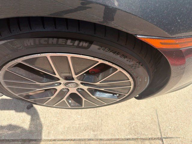 Used 2021 Porsche Taycan 4S AWD/4WD image 10
