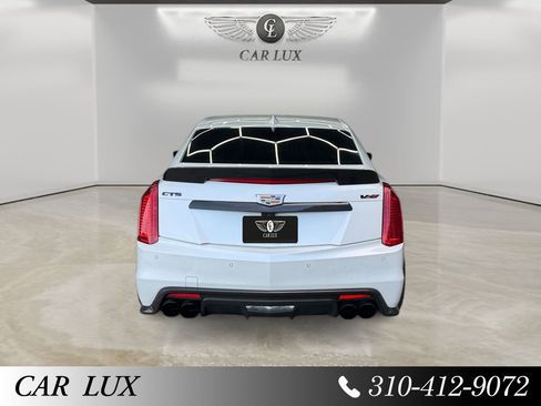 Used 2017 Cadillac CTS V w/ Carbon Fiber Package image 4