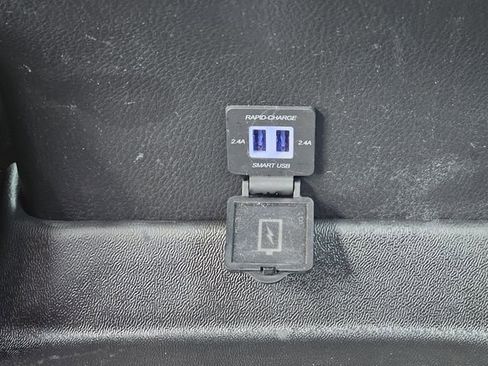 Used 2022 Toyota Camry XSE w/ Navigation Package image 17