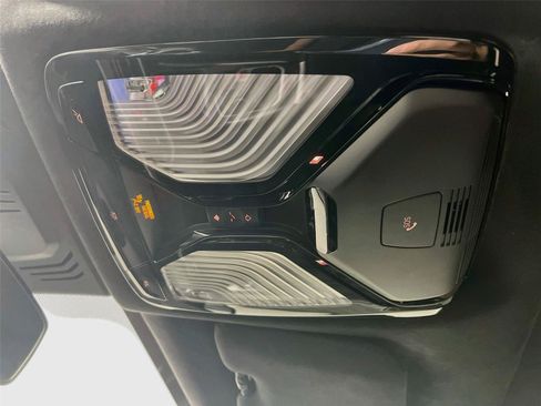 Used 2020 BMW X5 M Competition w/ Executive Package AWD/4WD image 14