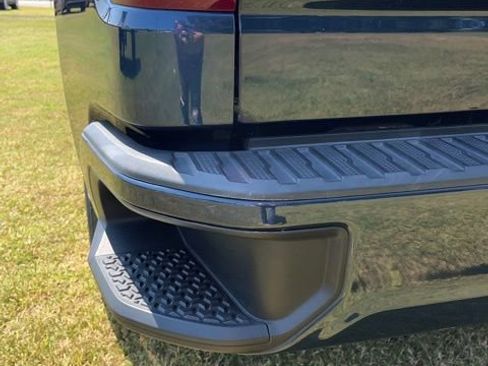 Used 2021 Chevrolet Silverado 1500 Custom image 11