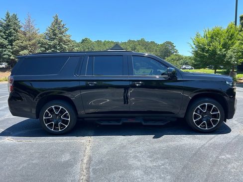 Used 2024 Chevrolet Suburban RST w/ Luxury Package RWD image 24