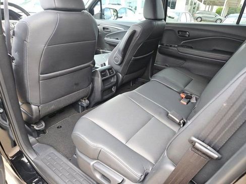 Certified 2023 Honda Passport EX-L image 11