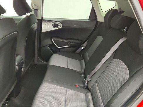 Used 2021 Kia Soul LX FWD image 19