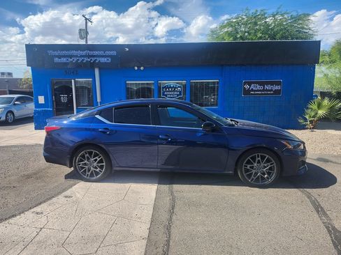 Used 2023 Nissan Altima 2.0 SR FWD image 7