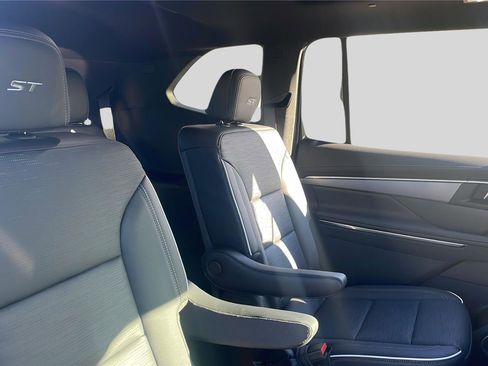 New 2026 Buick Enclave Sport Touring w/ Power Package image 13