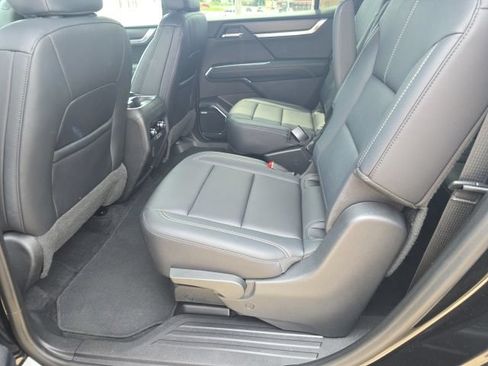 Used 2024 GMC Acadia Elevation AWD/4WD image 13