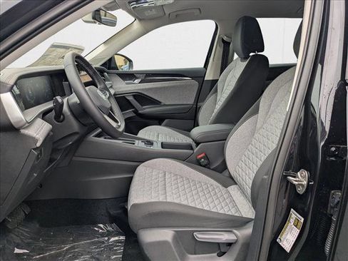 New 2025 Volkswagen Tiguan S image 4