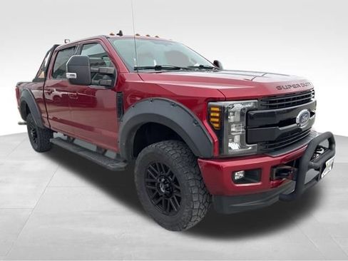 Used 2019 Ford F250 Lariat image 6
