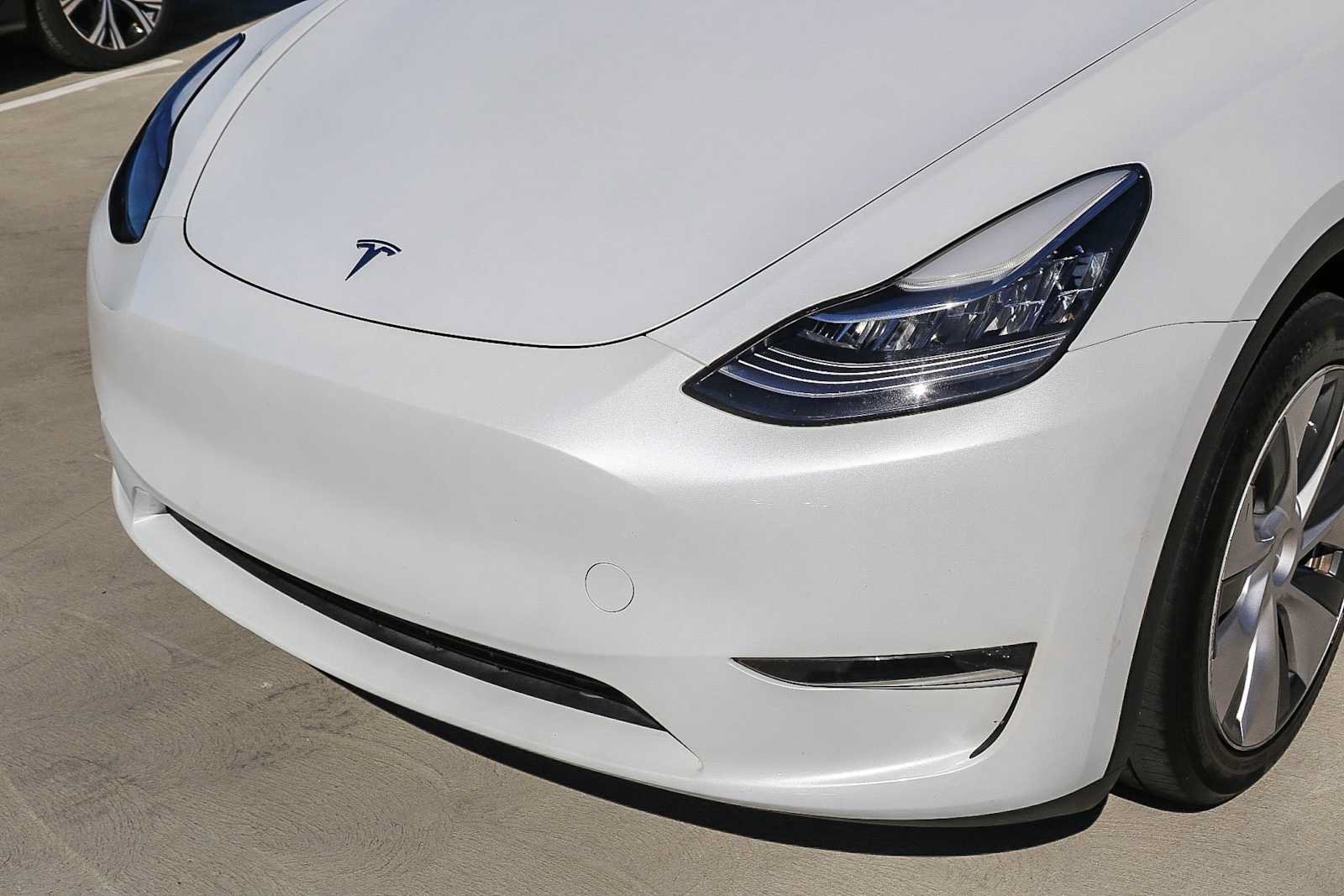 Used 2023 Tesla Model Y Long Range AWD/4WD image 5