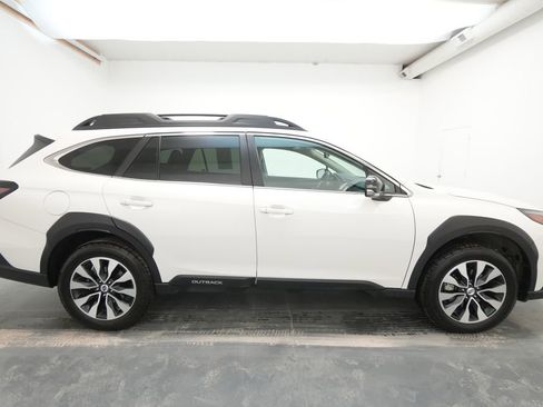 Used 2024 Subaru Outback Limited image 10