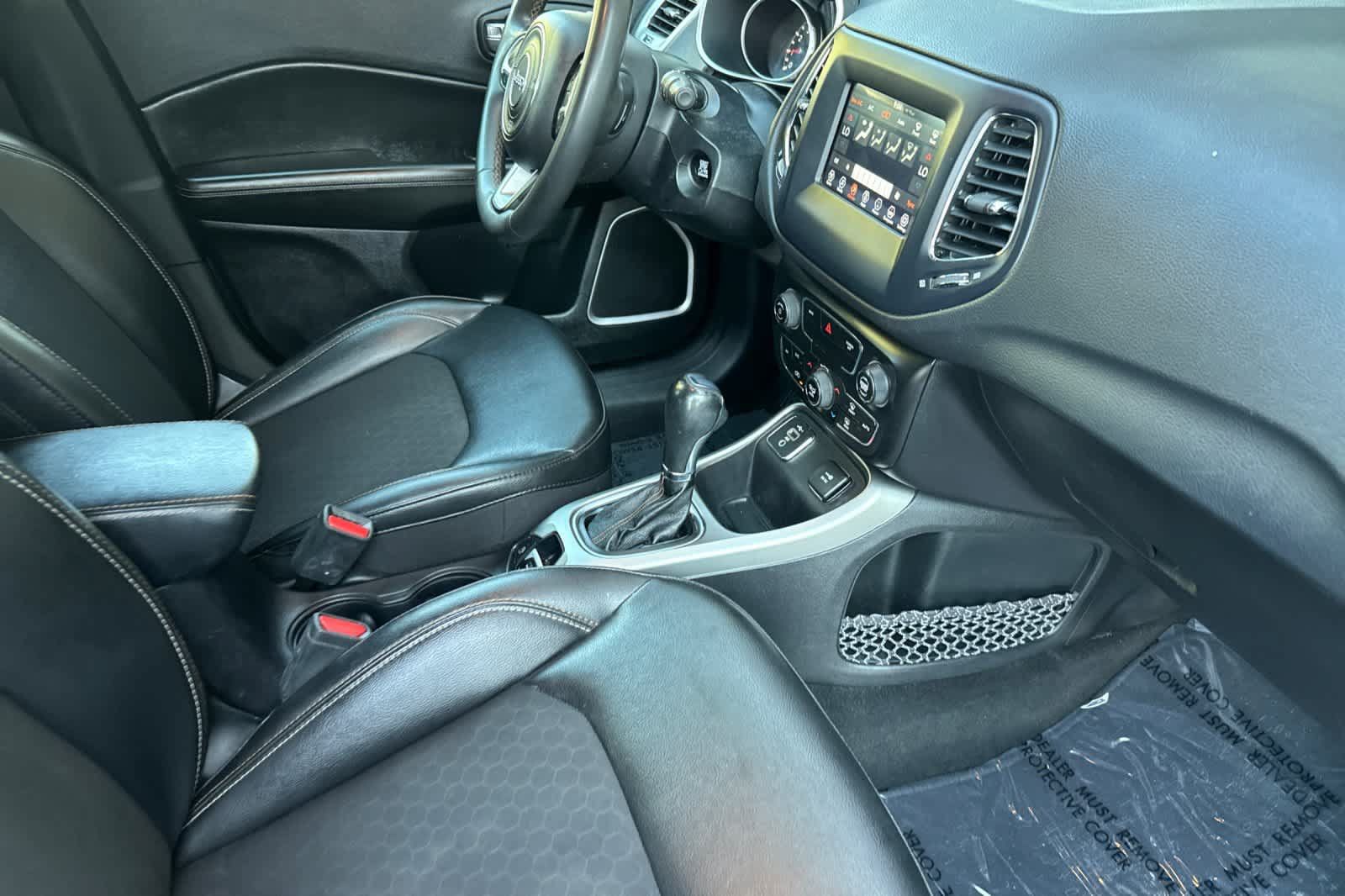 Used 2021 Jeep Compass Latitude FWD image 17