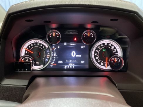 Used 2015 RAM 1500 Laramie w/ Convenience Group image 21