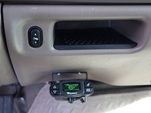 Used 2004 Ford Excursion Eddie Bauer AWD/4WD image 36