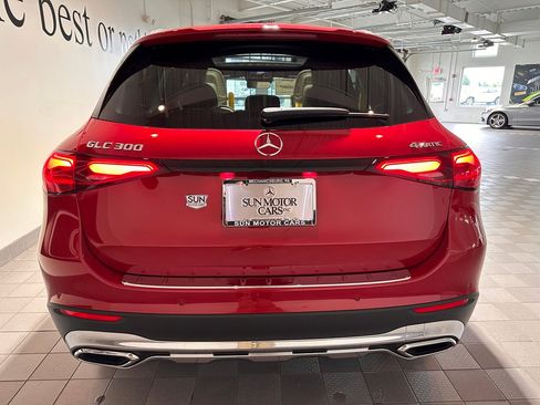 New 2025 Mercedes-Benz GLC 300 4MATIC image 5