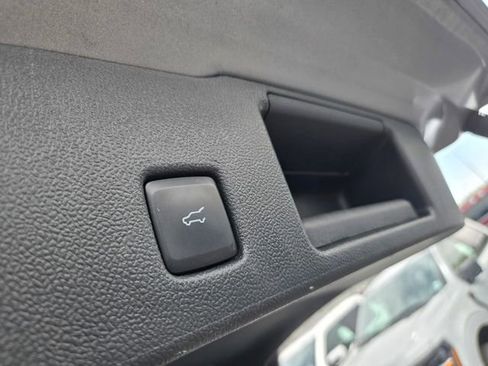 Used 2023 Ford Escape Active AWD/4WD image 32