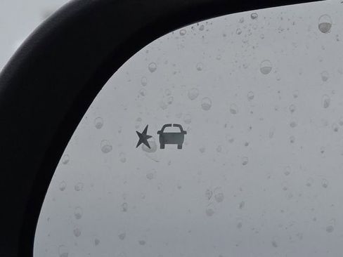 New 2026 Chevrolet Equinox LT w/ Convenience Package II image 11