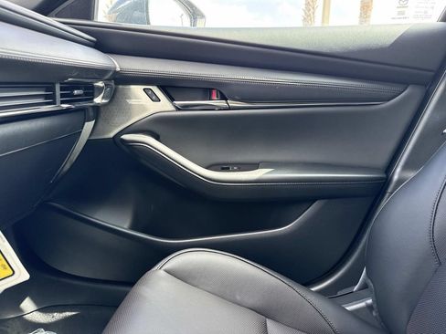 New 2026 MAZDA MAZDA3 2.5 S Hatchback w/ Premium Pkg FWD image 32
