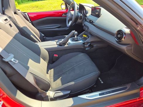 Used 2024 MAZDA MX-5 Miata Club w/ Interior Package RWD image 8