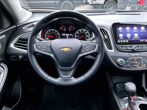 Used 2022 Chevrolet Malibu RS image 5