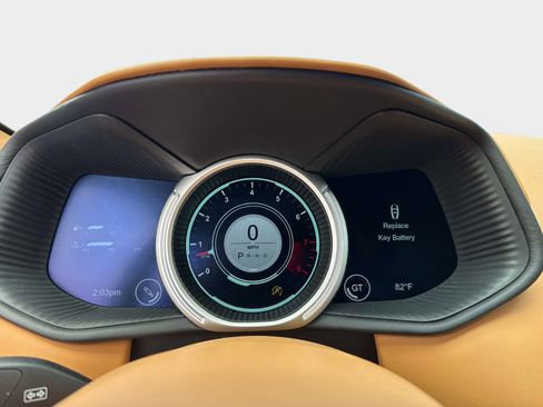 Used 2017 Aston Martin DB11 V12 image 25