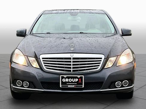 Used 2011 Mercedes-Benz E 350 Sedan image 3
